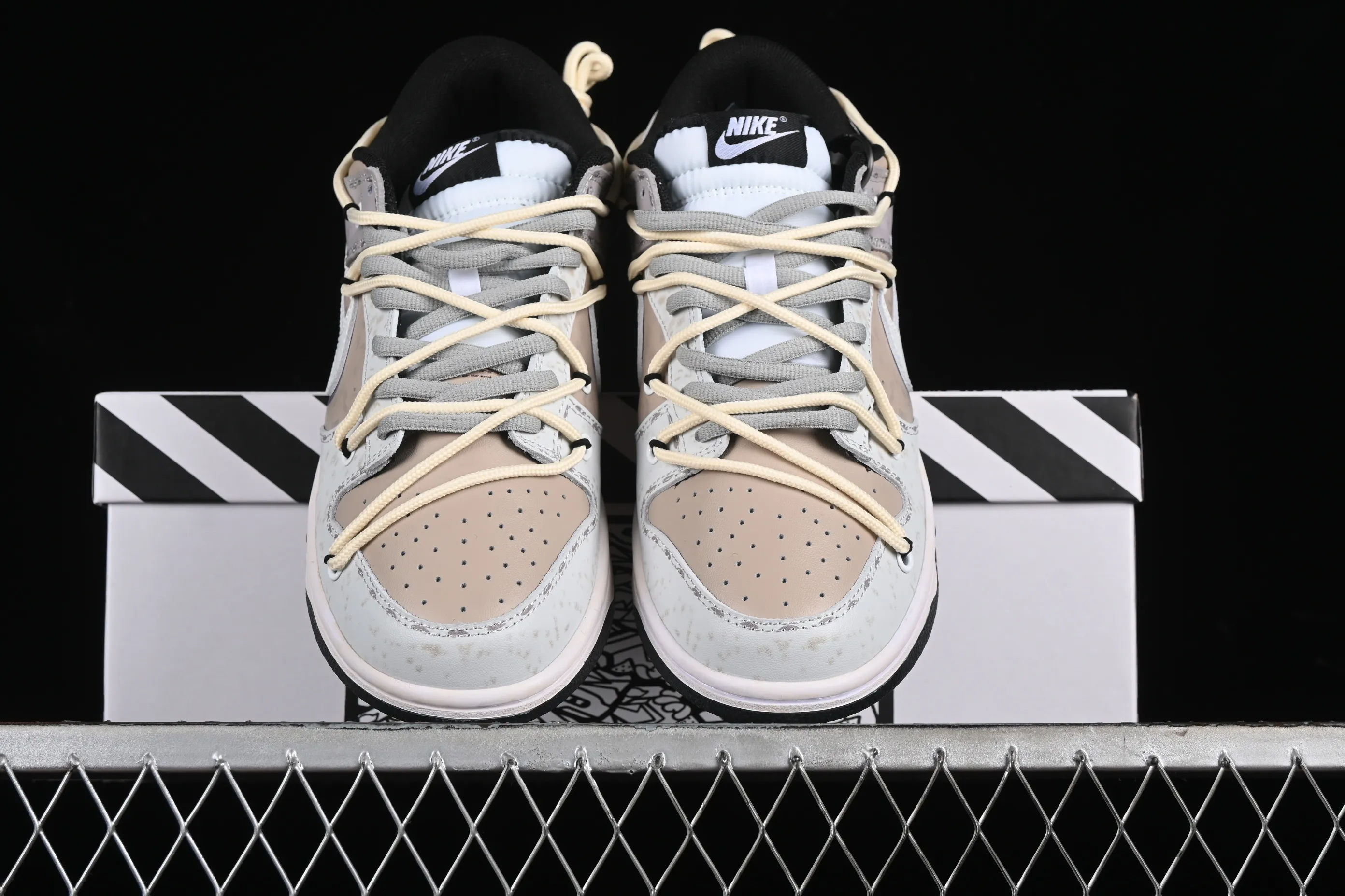 All Categories Nk SB Dunk Series Nk SB Dunk Low Low-top sneakers Nk Dunk Low "Joker" Speed ​​Space Destroyer White Gray SB strap low-top casual sneakers DD1391-100